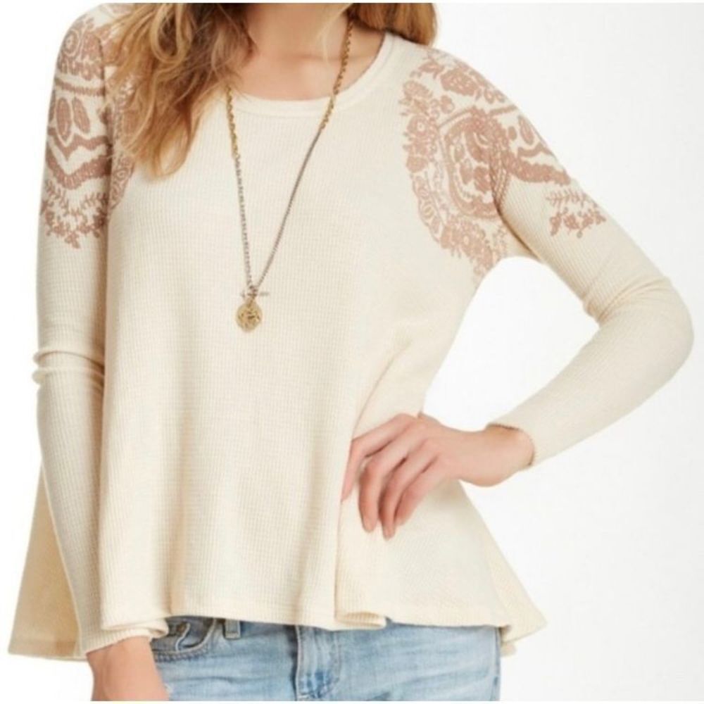 Free People We The Free L Cream Waffle Knit Long Sleeve Swing Top